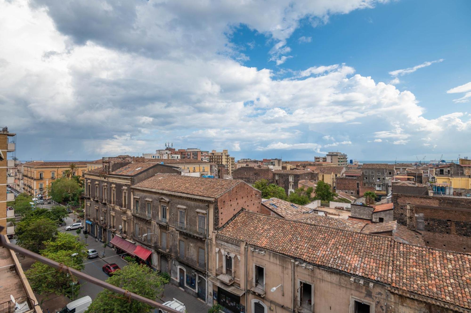 Nel Cuore Di Catania Appartement Buitenkant foto
